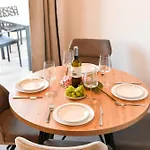 Apartman Family Litus - Free Garage Parking