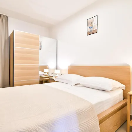 Apartman Family Litus - Free Garage Parking *