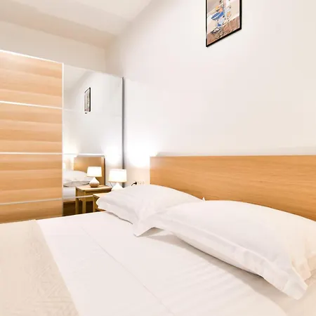 Family Litus - Free Garage Parking * Split